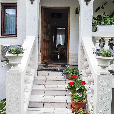 Apartman With Parking Space - 11307