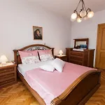 With Parking Space - 11307 Apartman