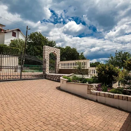 With A Parking Space - 11307 Crikvenica