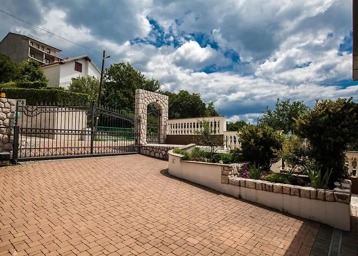 With Parking Space - 11307 Crikvenica