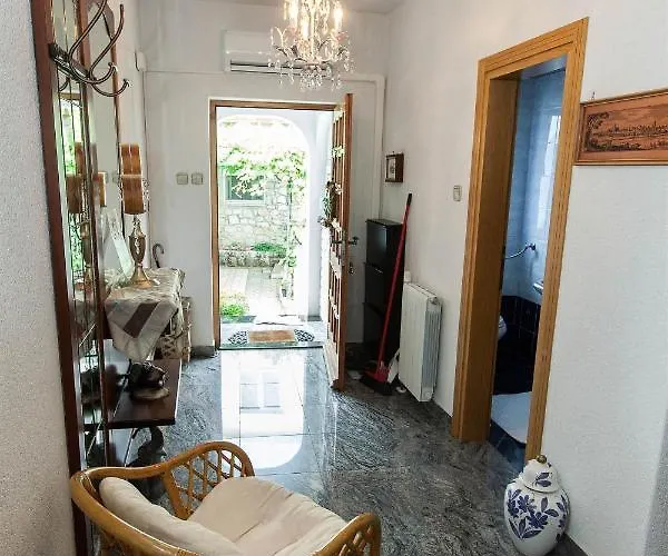 With Parking Space - 11307 Appartement